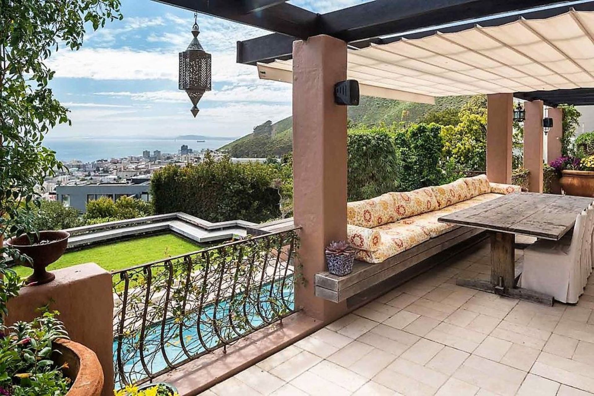 9 Bedroom Property for Sale in Fresnaye Western Cape